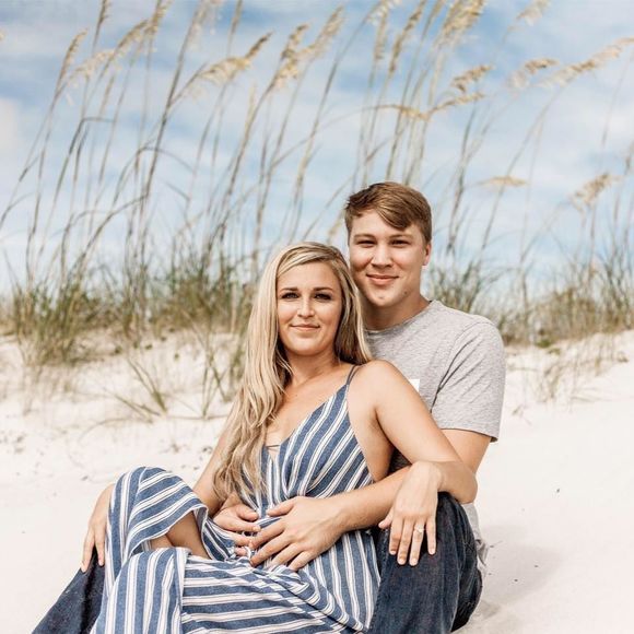 Meet your Posher, Kailee - Picture 1 of 1